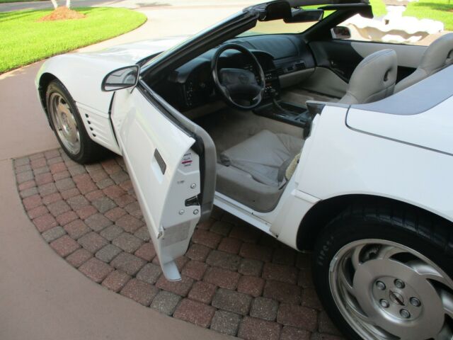 1994 corvette convertible gorgeous like new condition 76,202 actual miles