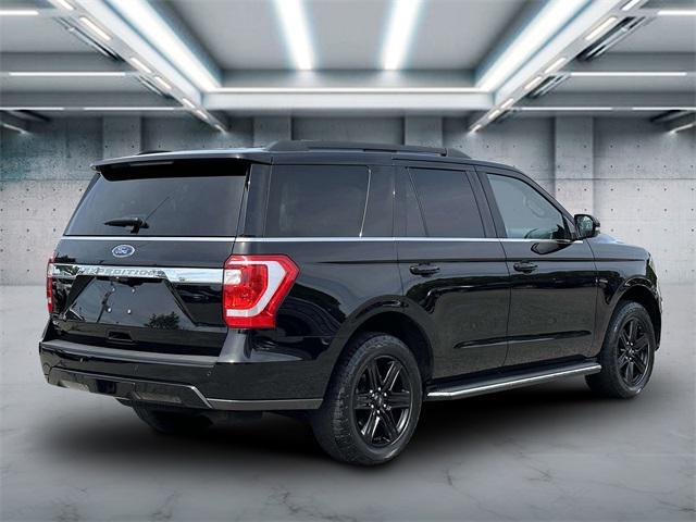 2021 ford expedition xlt