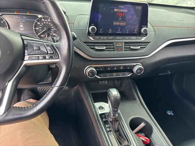 2019 nissan altima 2.5 sr