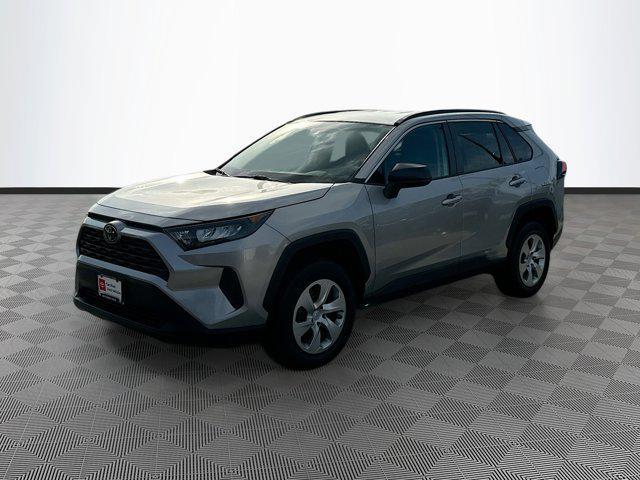 2021 toyota rav4 le