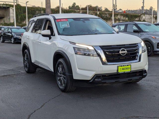 2022 nissan pathfinder sv