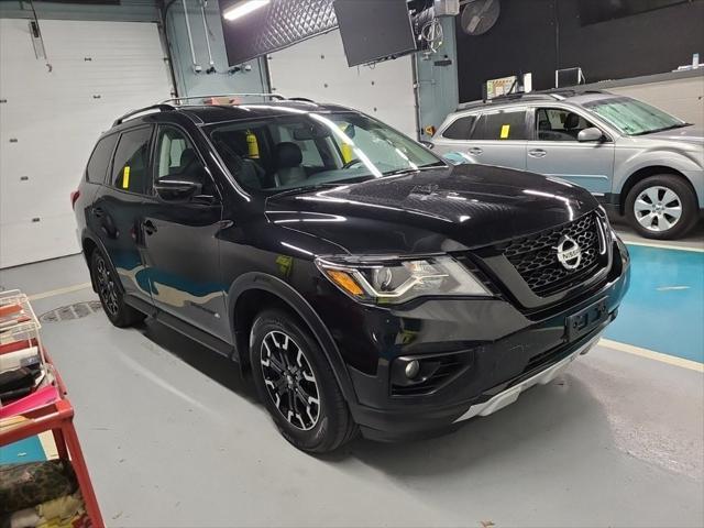 2019 nissan pathfinder sv