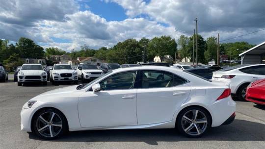 2017 lexus is 300 base