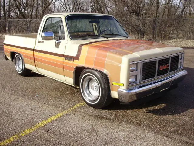 1987 gmc sierra classic swb short bed desert fox striped
