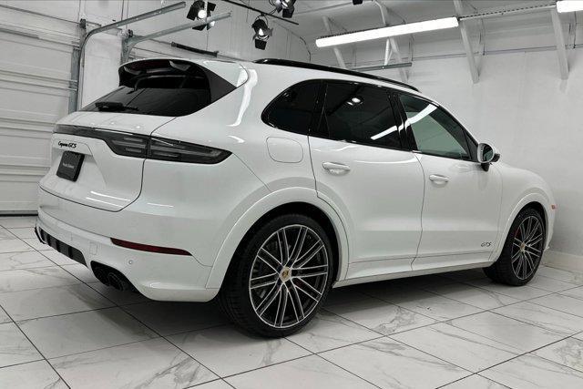 2021 porsche cayenne gts