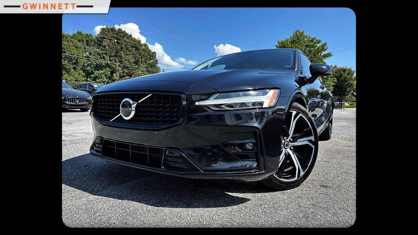 2024 volvo s60 b5 core dark theme