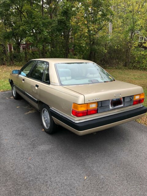 1991 audi 100 - low miles- needs little!