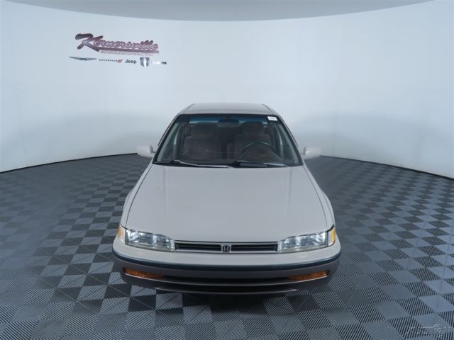 easy financing! 236071 miles used tan 1993 honda accord lx sedan fwd 2.2l i4 16v