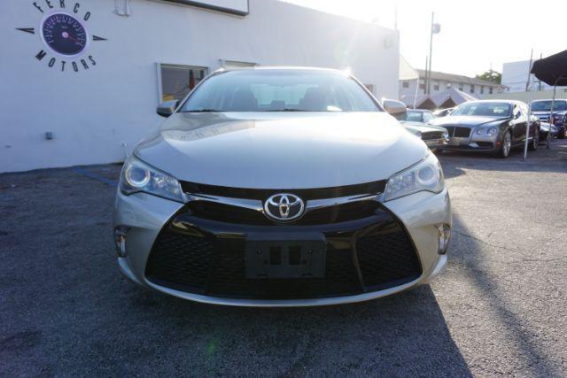 2015 toyota camry se