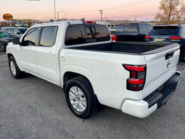 2022 nissan frontier sv