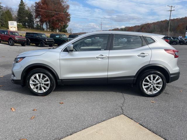 2022 nissan rogue sport s