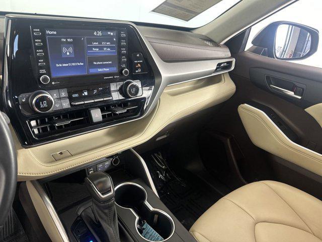 2022 toyota highlander xle