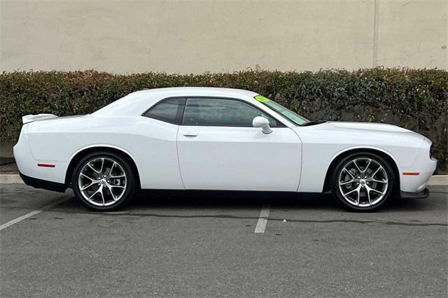 2022 dodge challenger gt