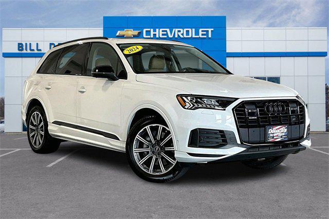 2024 audi q7 45 premium plus