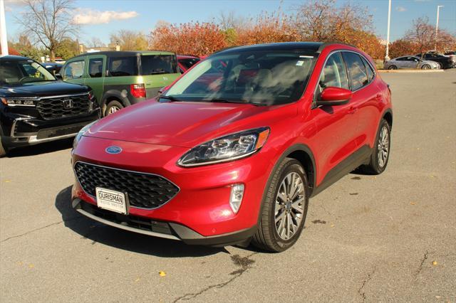 2022 ford escape titanium