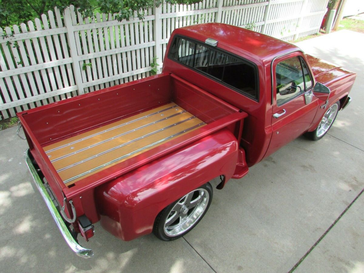 1986 chevrolet c10 square body stepside short box with 454 big block & automatic