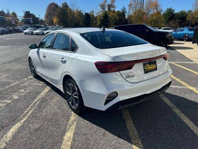 2022 kia forte lxs