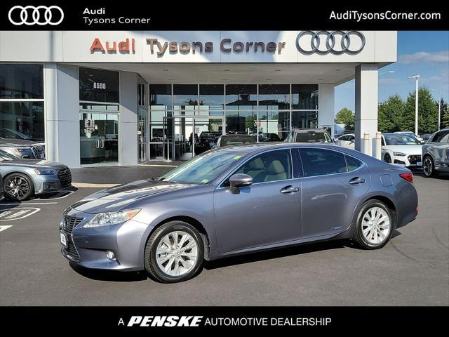 2014 lexus es 300h base