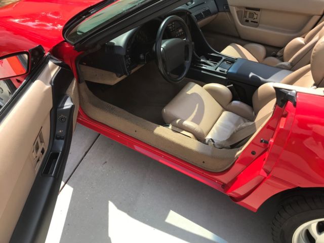 clean low milage 1993 corvette convertible