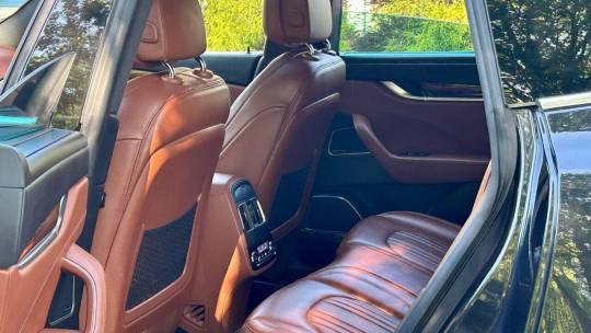 2017 maserati levante s