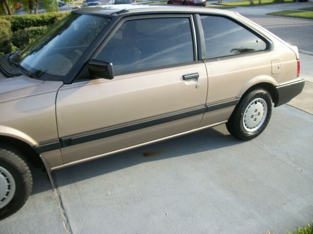 1985 honda accord hatchback 33,764 miles in car