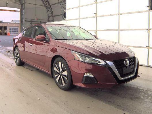 2022 nissan altima 2.5 sv