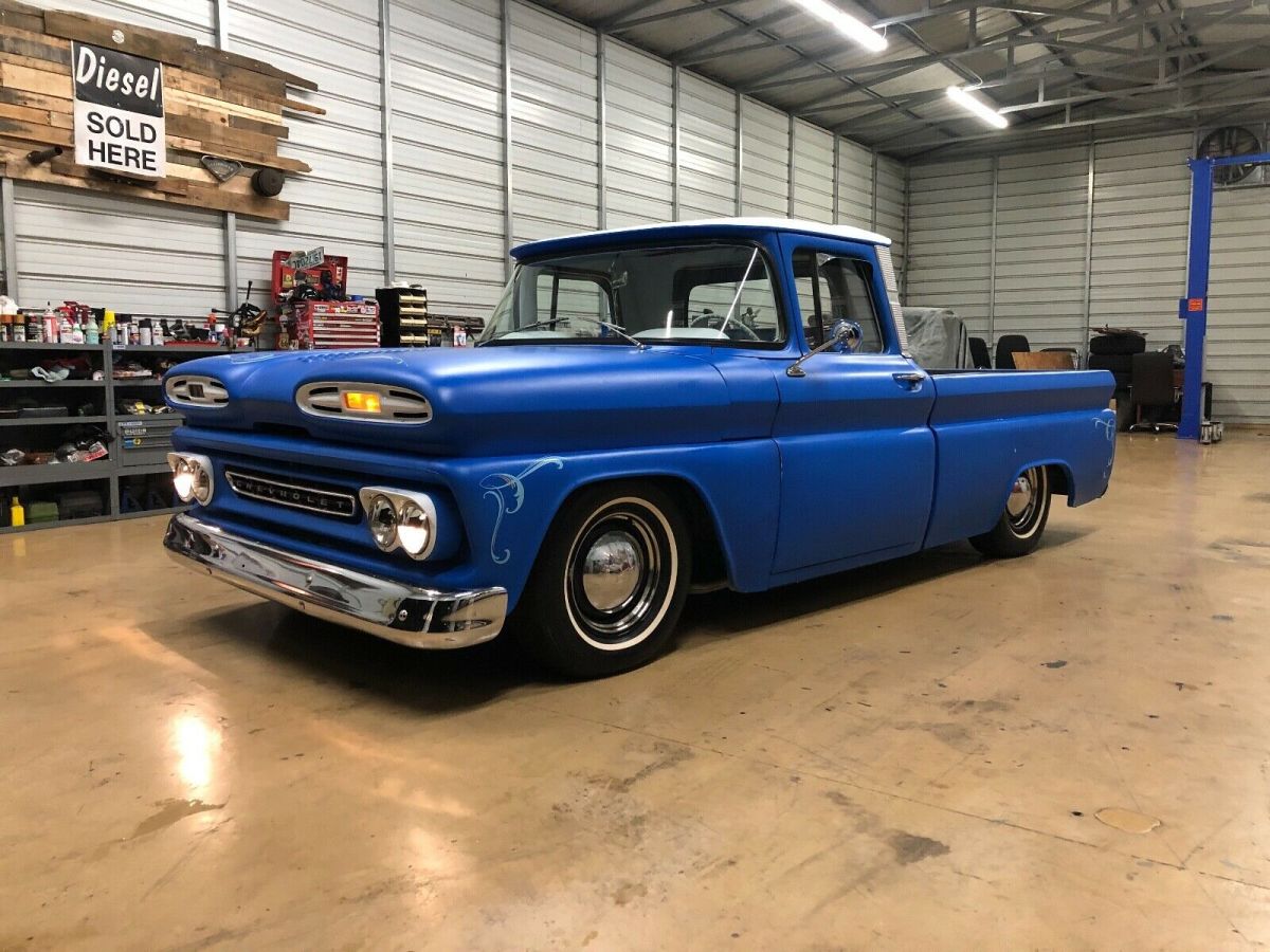 1961 chevy c10 350/350 bagged air ride short bed c notched 4 wheel disc breaks