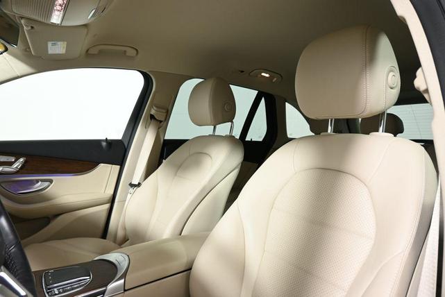2022 mercedes-benz glc 300 base 4matic