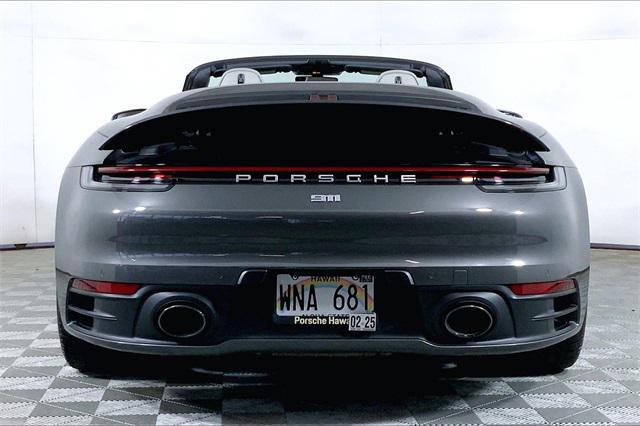 2022 porsche 911 carrera