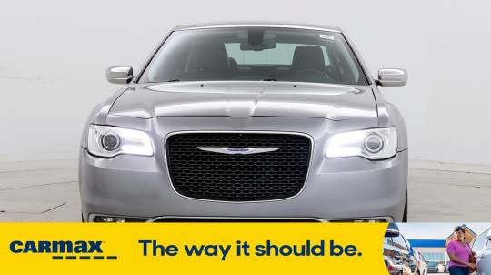 2018 Chrysler 300