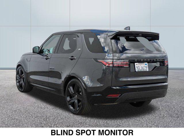 2023 land rover discovery p300 s r-dynamic