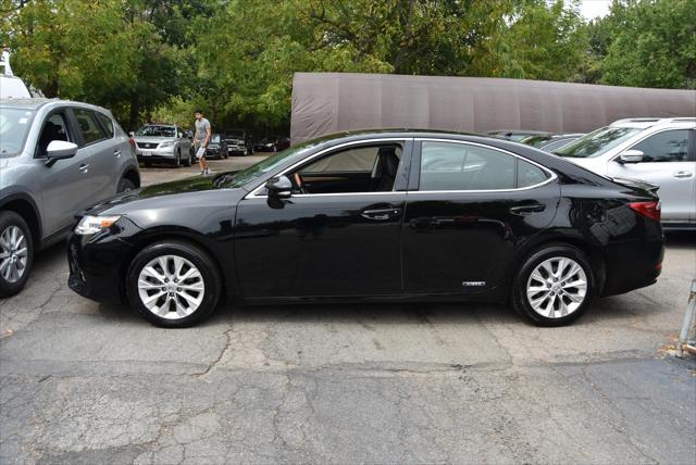 2013 lexus es 300h base