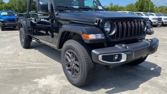 2024 Jeep Gladiator