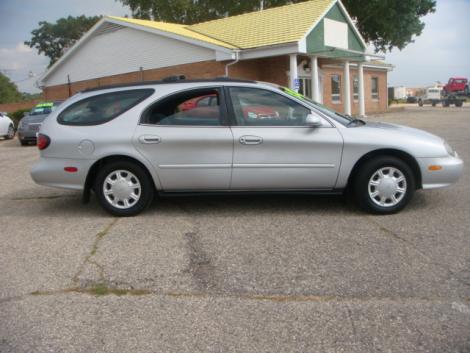 1998 ford taurus wagon in wisconsin