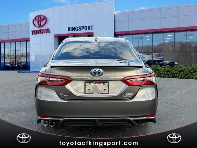 2021 toyota camry hybrid xse