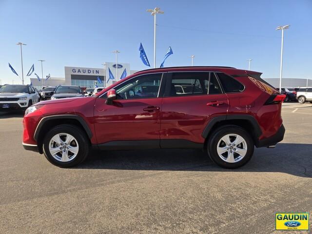 2021 toyota rav4 xle