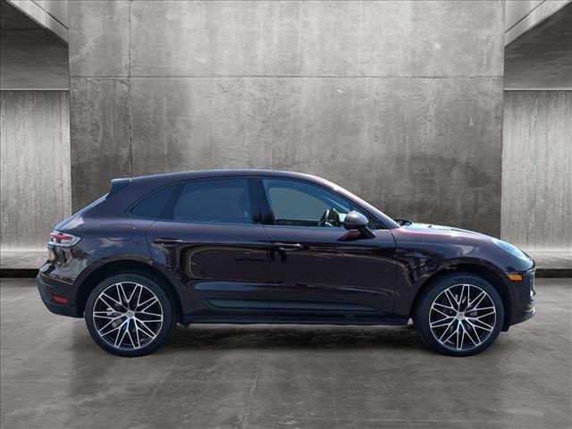 2024 porsche macan base