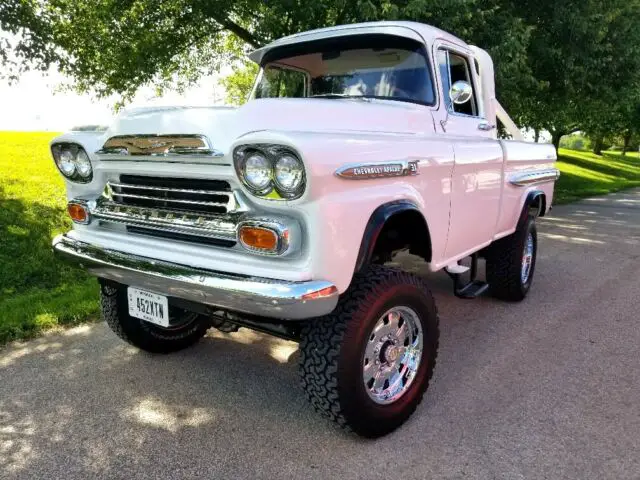 1959 chevrolet apache fleetside pick up 4x4