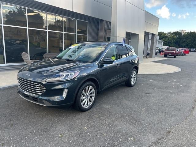 2022 ford escape titanium