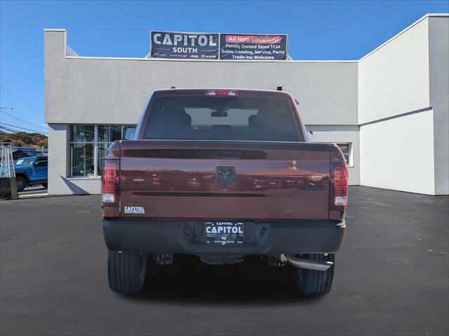 2024 ram 1500 classic warlock crew cab 4x4 5'7' box