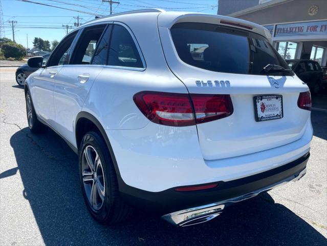 2017 mercedes-benz glc 300 base 4matic