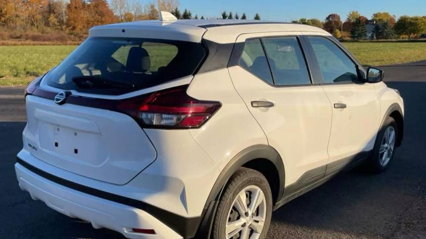 2021 nissan kicks s