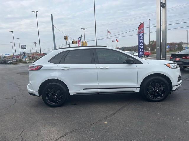 2024 ford edge se