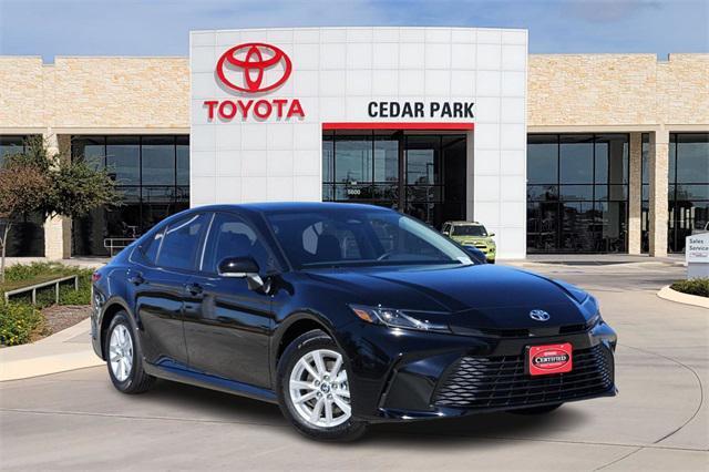 2025 toyota camry le