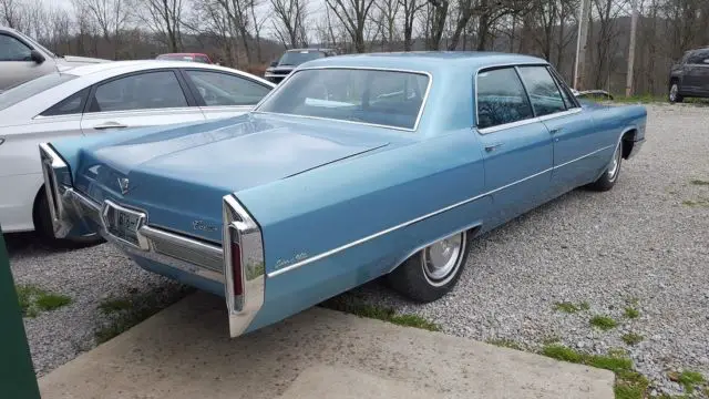 1966 cadillac deville sedan 429 v8 auto , family cruiser
