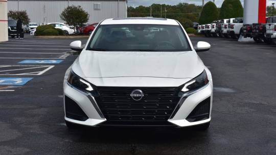 2025 Nissan Altima