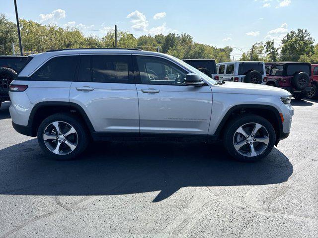 2023 jeep grand cherokee 4xe base