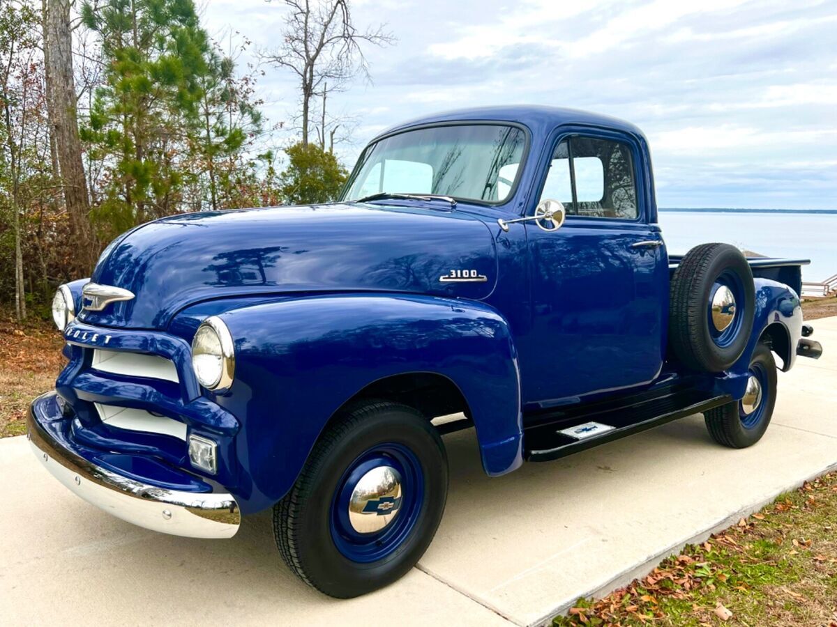 1954 chevy short bed 3100 pick up truck