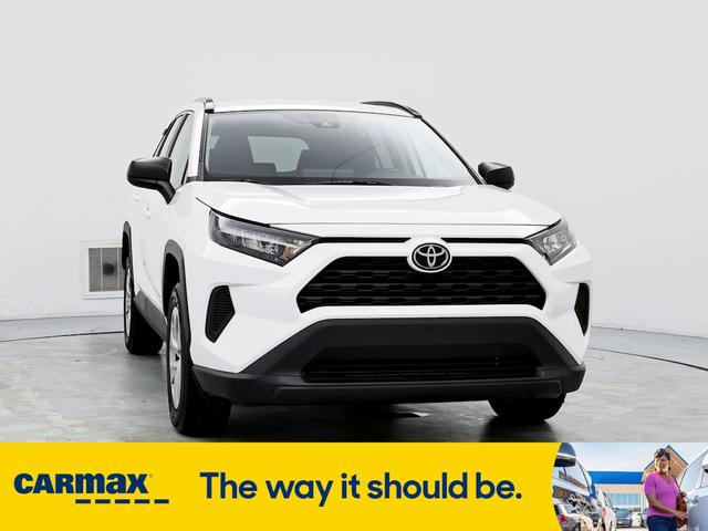 2021 toyota rav4 le