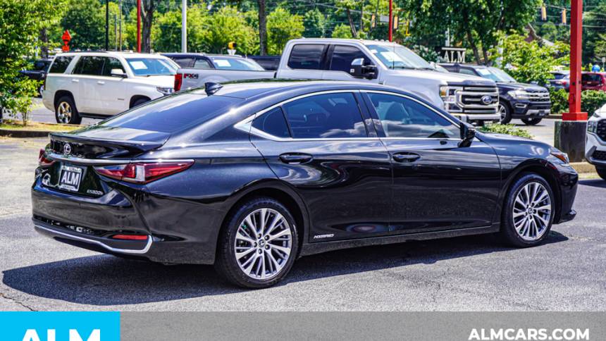 2021 lexus es 300h base
